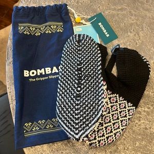 Bombas size medium slippers brand new with tags
